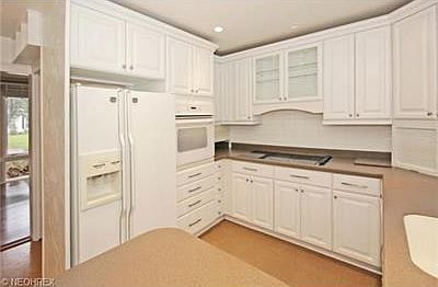 5th image of 18887 E Shoreland Ave