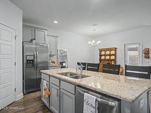 3rd image of 10204 Little Gem Dr