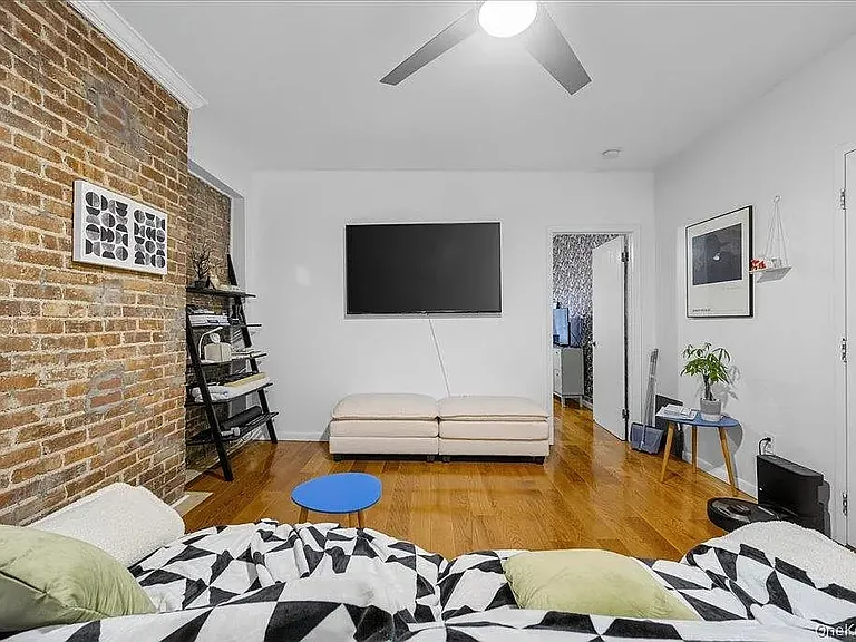 89 Liberty St #1 — Photo 4