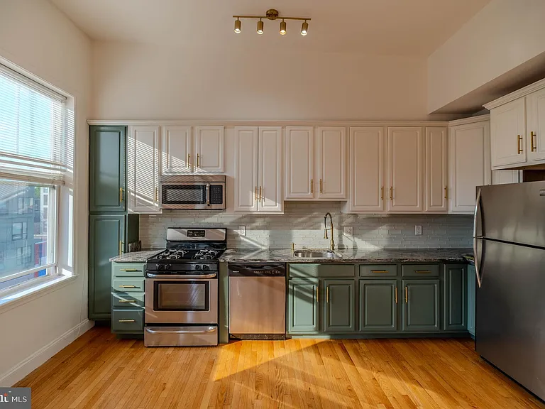 1629 L St NE #305 — Photo 5