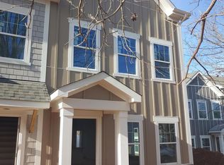 1815 Edgewater Dr NW, Conover, NC 28613