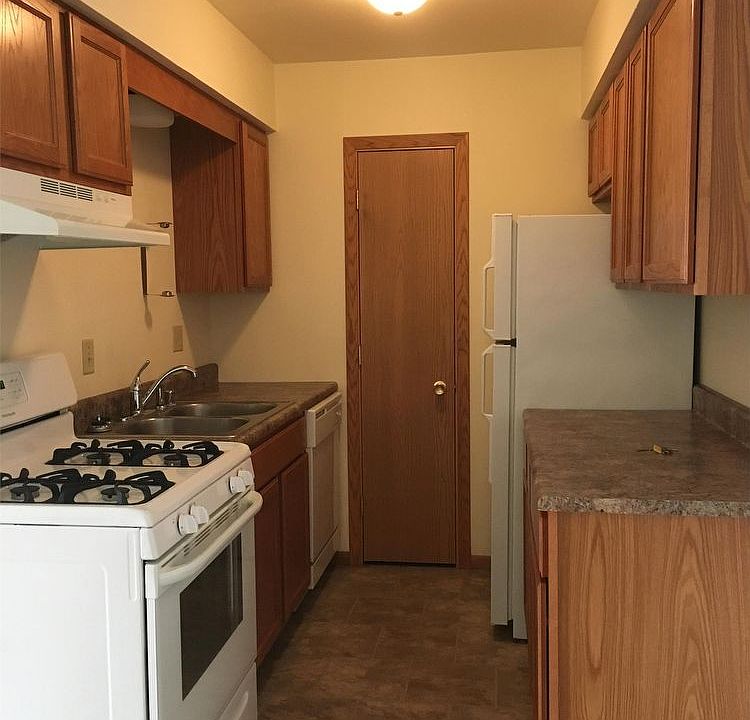 1st image of 121 N Eagle St APT 14