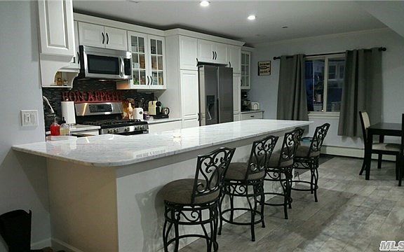 4th image of 141-43 South Drive
