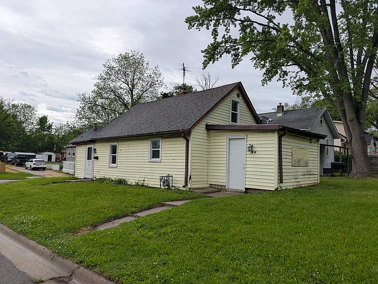 736 Plaisance Ave — Photo 2