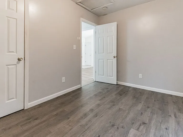 106 Waterfall Dr — Photo 14