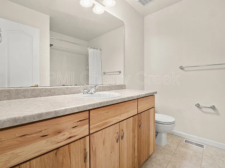 7021 S Valdai St — Photo 22
