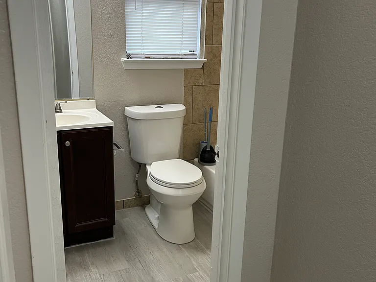 2110 Jerome Dr — Photo 31