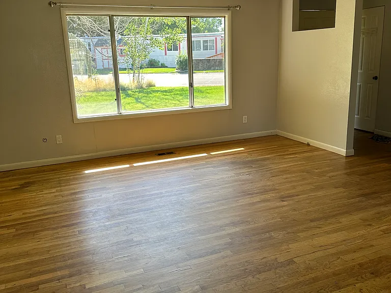 3605 W Moore St — Photo 7