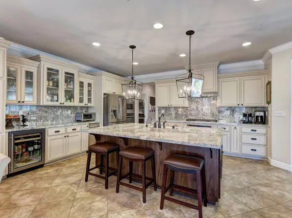 5001 Prairie Grass Way, Roseville, CA 95747