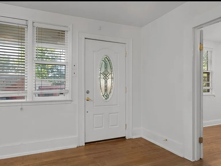 423 Money Tree Ln — Photo 7