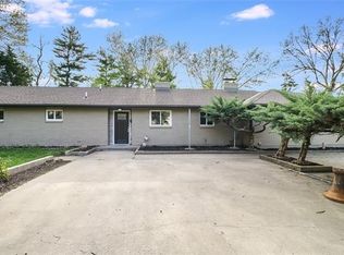 4405 Westridge Rd, Kansas City, MO 64133