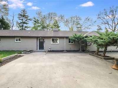 4405 Westridge Rd, Kansas City, MO, 64133