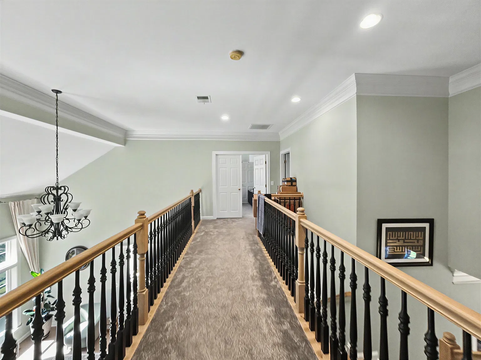 5 bed, 4753 sqft, $4,650 — Photo 4