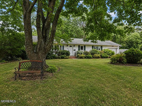 3rd image of 29 Highview Circle