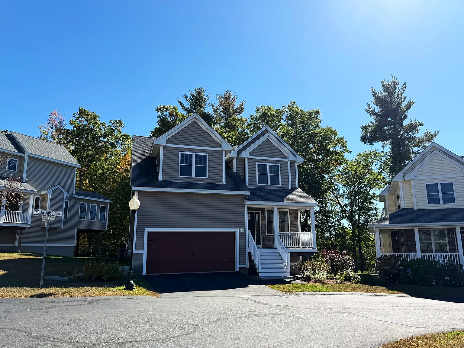 4 bed, 3290 sqft, $4,900 — Photo 1