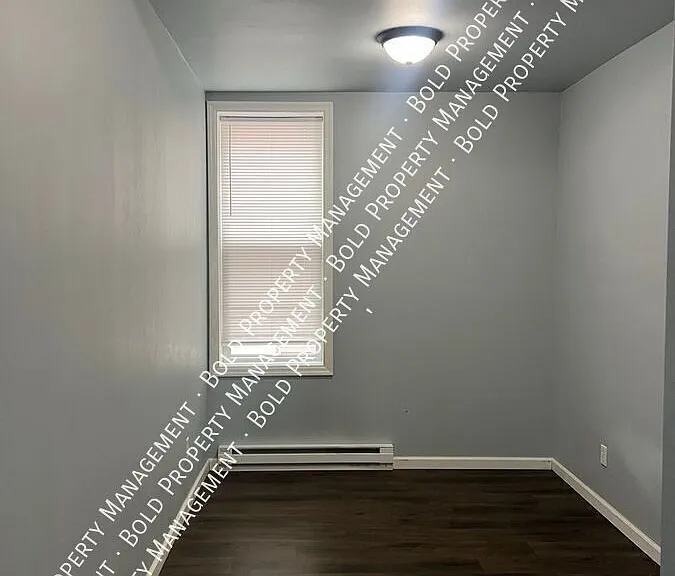 910 Walnut St #1 — Photo 22