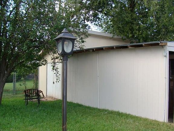 3rd image of 2025 Sunnybrook Ln