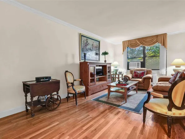 141-15 28th Avenue #3C, Flushing, NY 11354