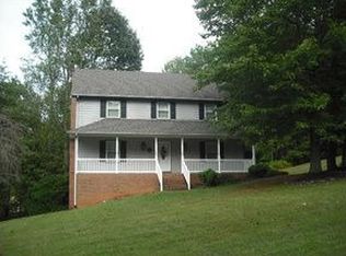 104 N Rosewood Ln, King, NC 27021