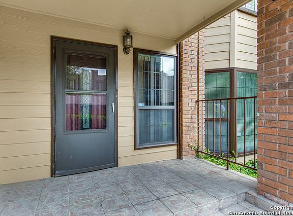 3rd image of 3605 Hidden Dr #114
