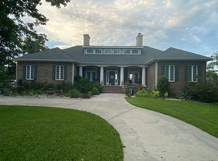 203 Carrington Ct, Kingsland, GA 31548