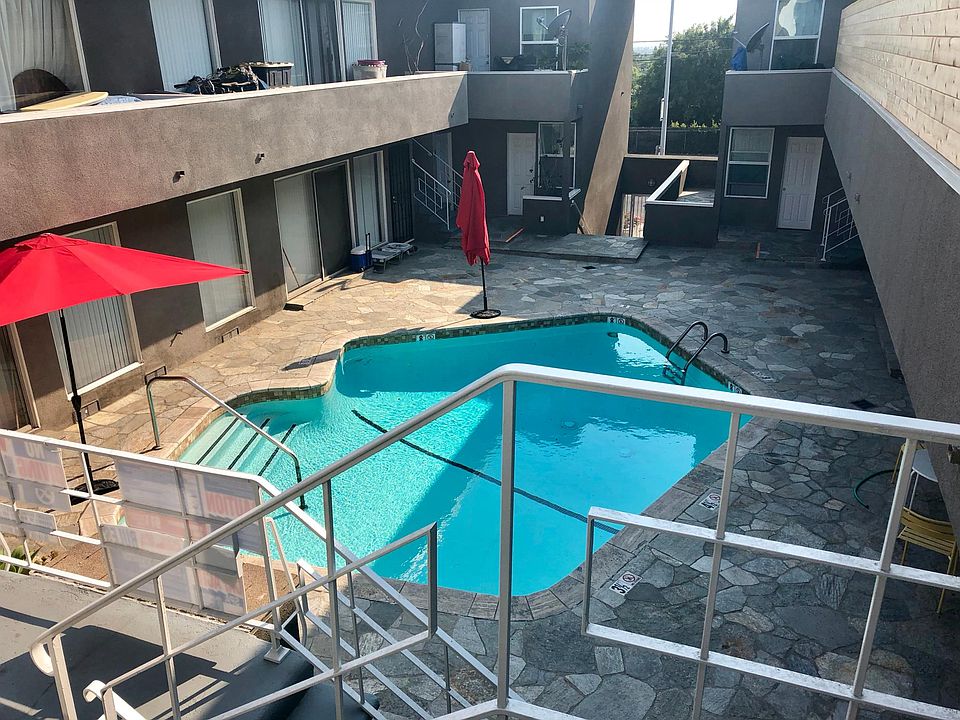2nd image of 3400 S Centinela Ave #3