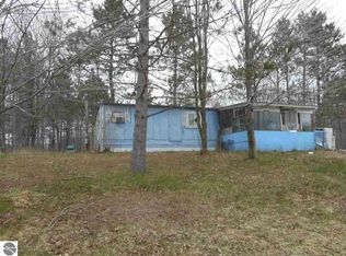 175 E Knox Rd, Beaverton, MI 48612