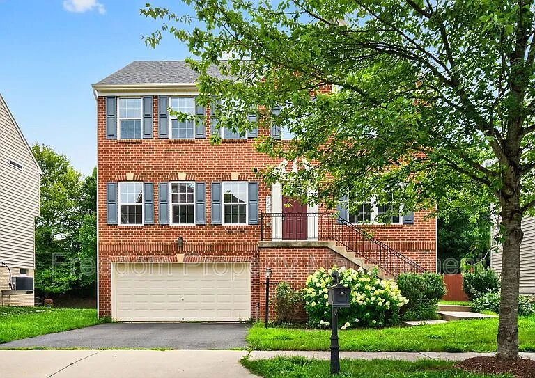 7629 Hamelin Ln — Photo 9