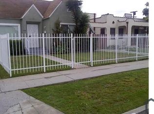 808 W 103rd St, Los Angeles, CA 90044