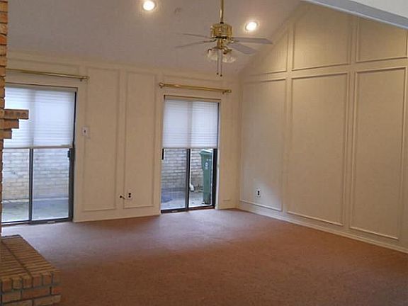 2nd image of 2108 Woodway Dr