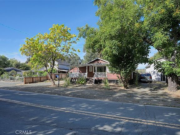 3rd image of 9695 Main St