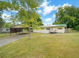 6057 Amberton Dr, Jackson, MI 49201