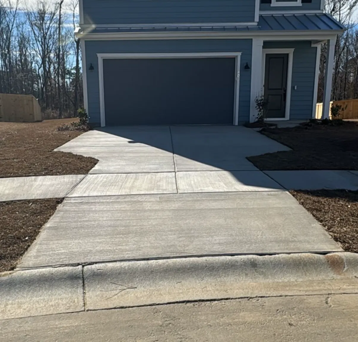 3 bed, 3.5 bath, 2672 sqft, $4,250 — Photo 2