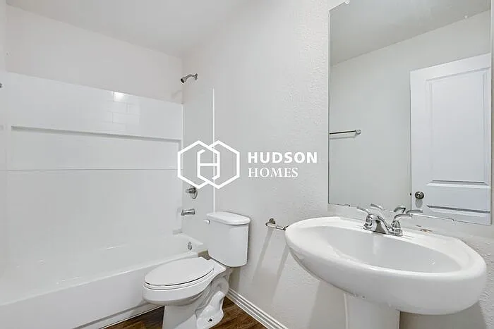 518 S Knob St #B — Photo 14