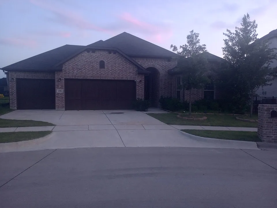 106 Natalie Ct