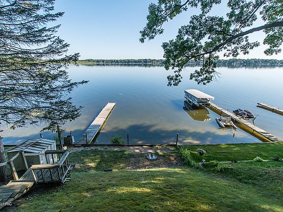 5th image of 915 Lakeview Dr