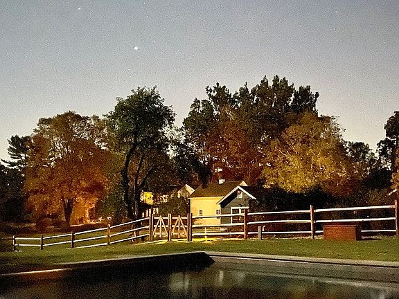 4th image of 285 Redding Rd
