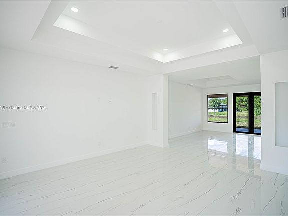 4th image of 1903 Xelda Ave N