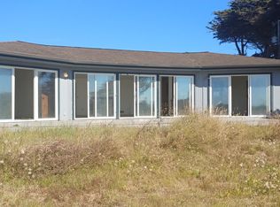 33004 Nesika Rd, Gold Beach, OR 97444