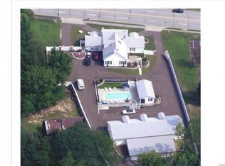 8439 Mexico Rd, Saint Peters, MO 63376