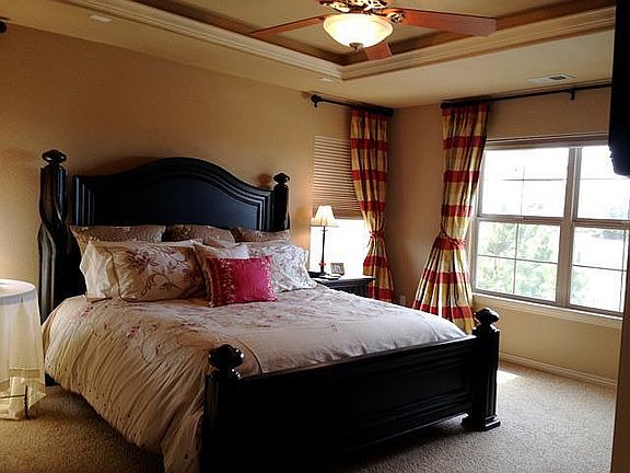 Master Suite w/ Fireplace