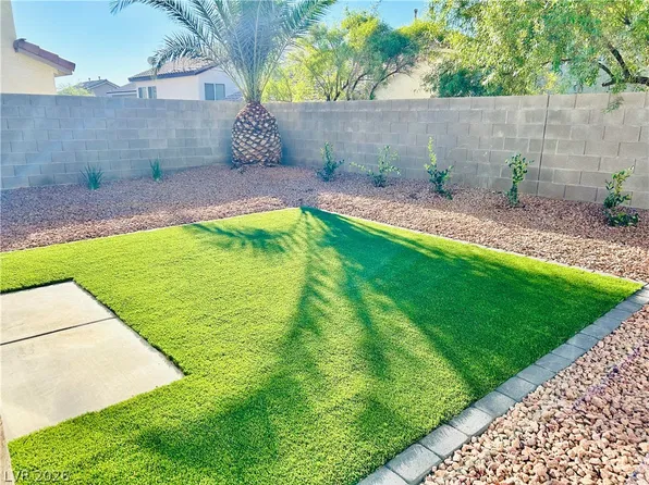 9553 Cabot Falls Ave, Las Vegas, NV 89149