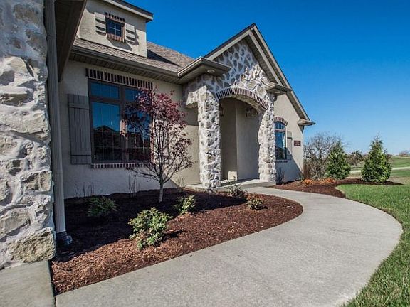 3rd image of 1923 Lasso Cir