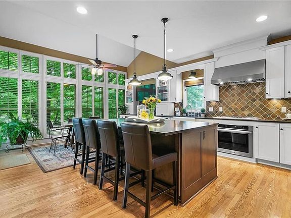 5th image of 13206 Goddard Ln