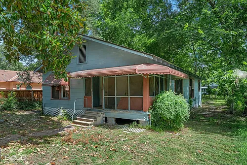 360 E 69th St Photo 1 360 E 69th St Photo 1