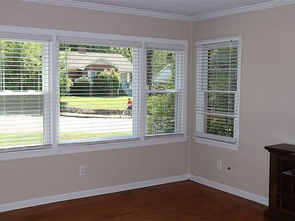 2nd image of 725 Westwood Ave