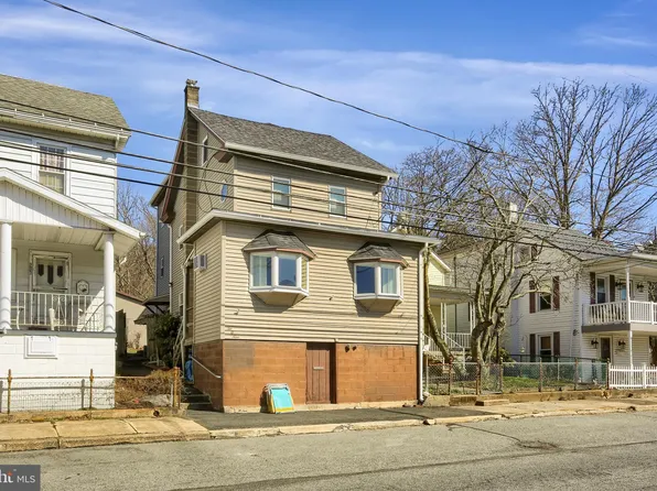 209 E Broad St, Williamstown, PA 17098