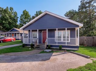 138 Varsity Dr, Huntsville, TX 77340