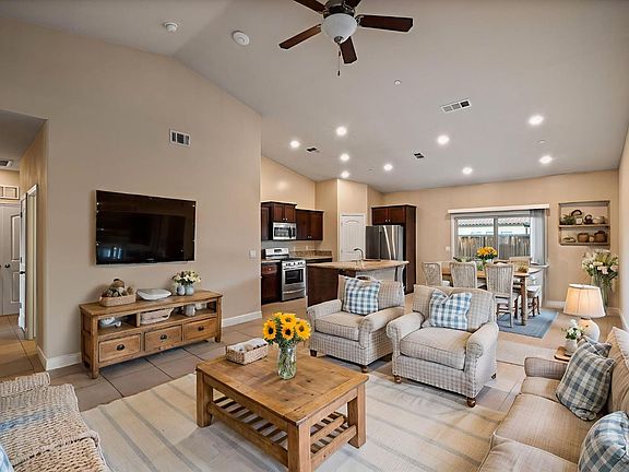 2nd image of 9504 Laurelwood Ct