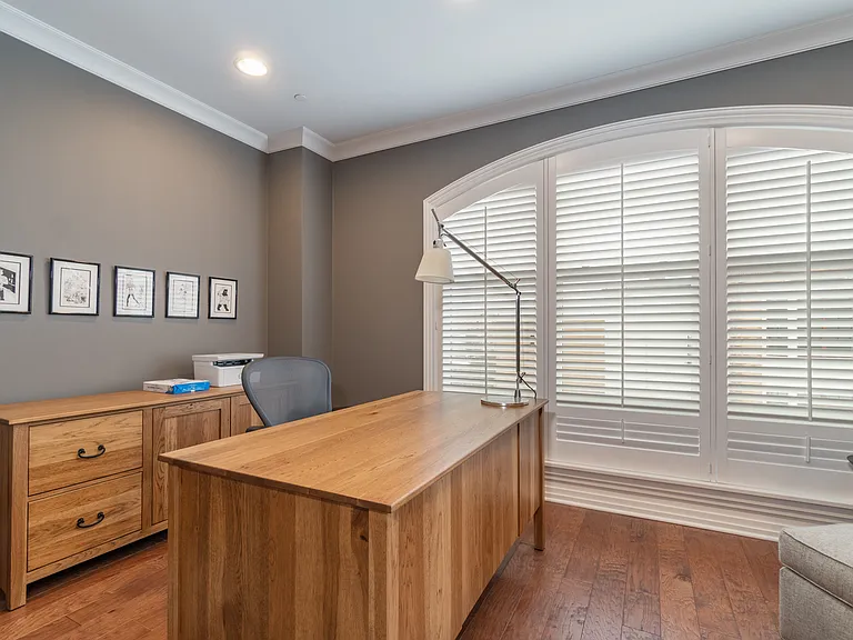 37 Henry St #401 — Photo 27